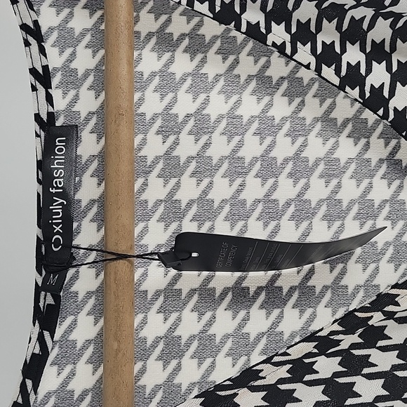 Black and White Houndstooth Dress - Picture 2 of 16